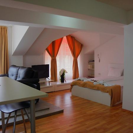 Ammotti Hotel โอครีด ภายนอก รูปภาพ