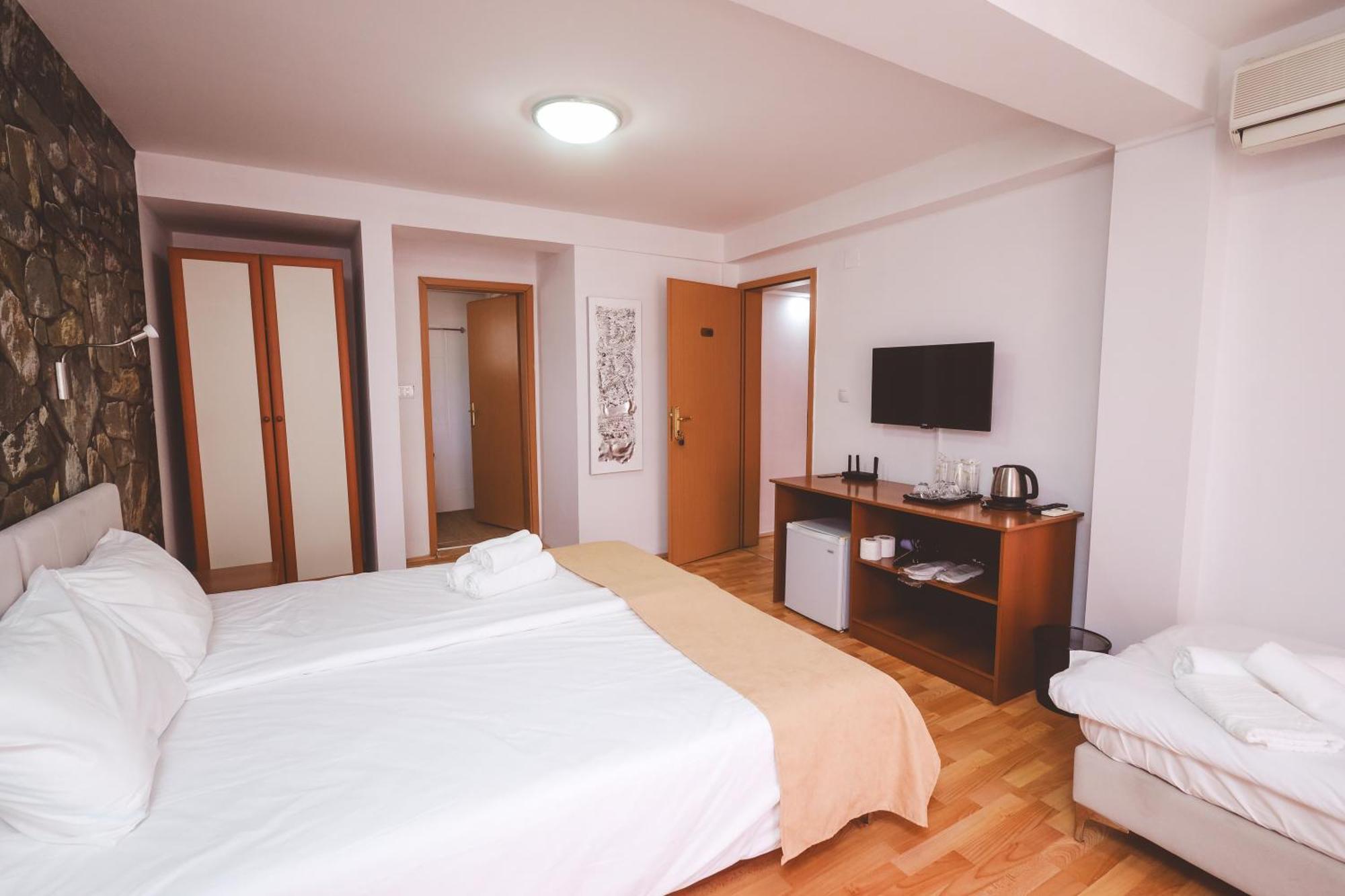 Ammotti Hotel โอครีด ภายนอก รูปภาพ