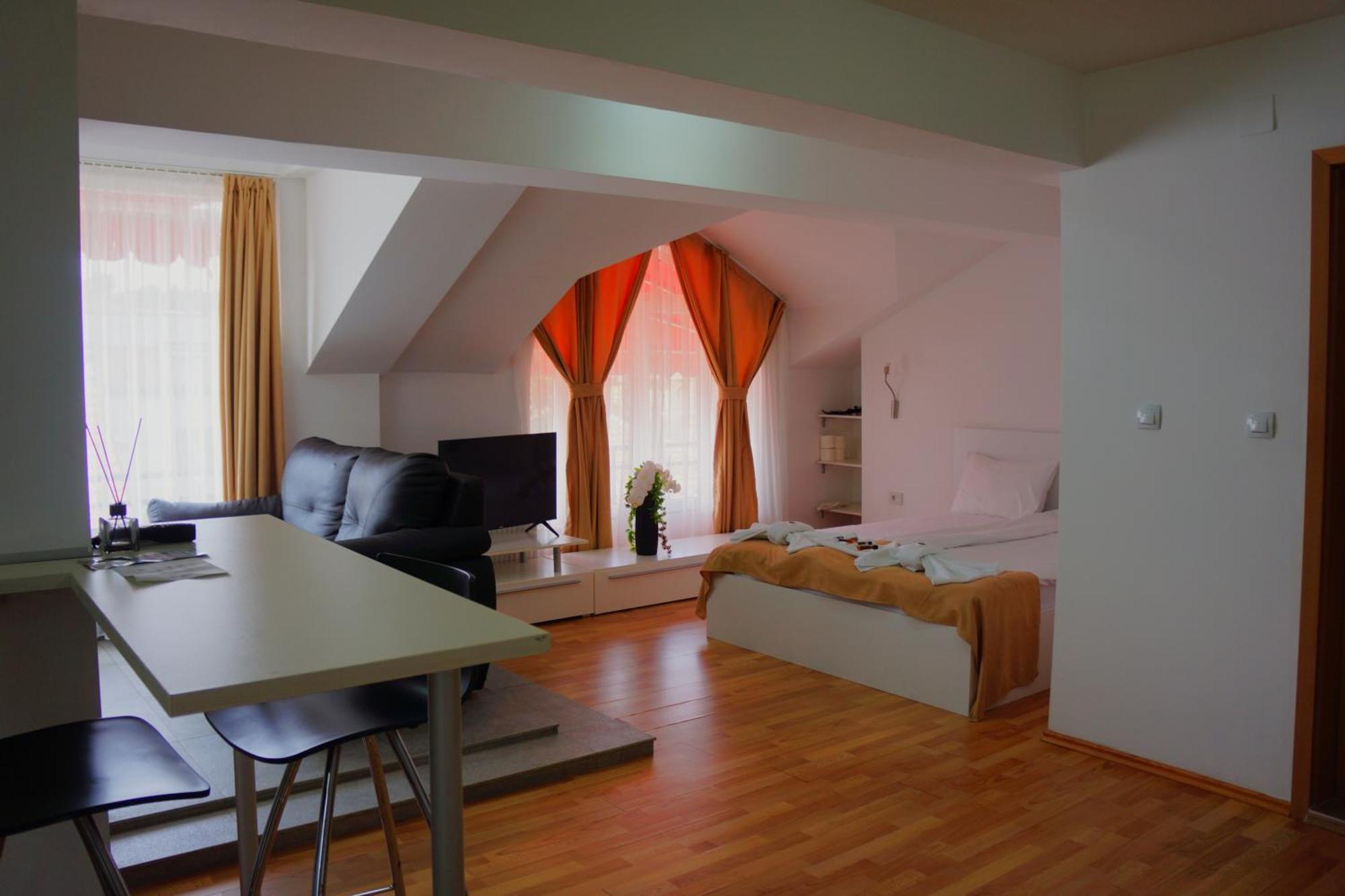 Ammotti Hotel โอครีด ภายนอก รูปภาพ